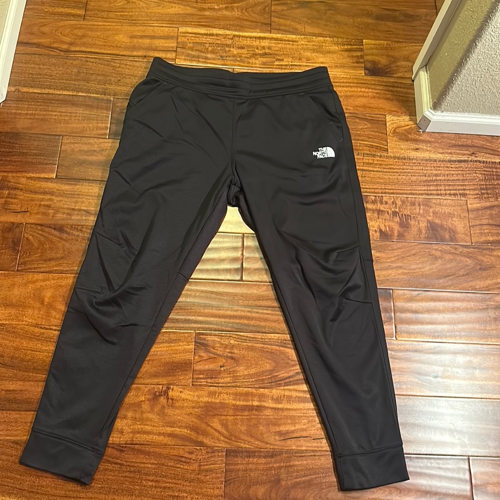 The North Face Men’s Tech Pants. Size XL Black
